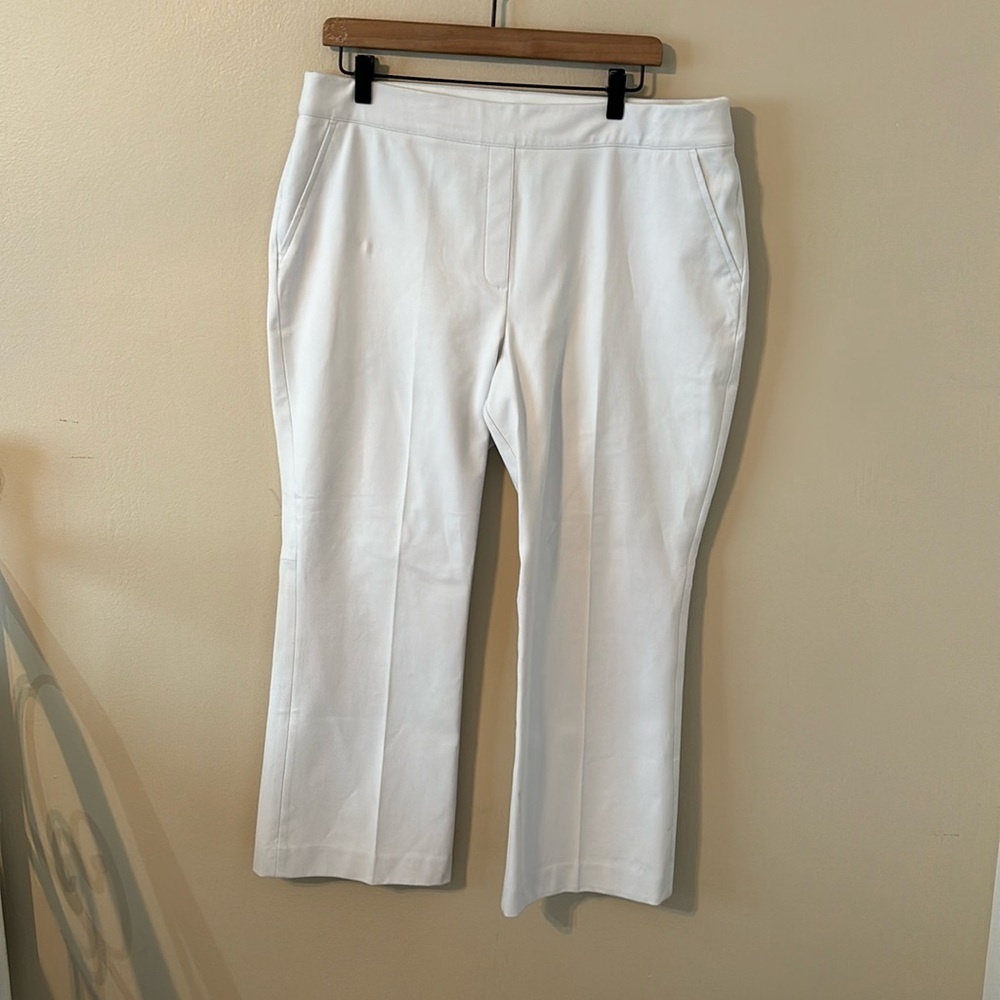 Spanx On the Go - Kick Flare Cropped Pants